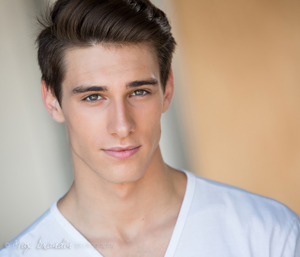 Senior Portrait Photographer Ventura County