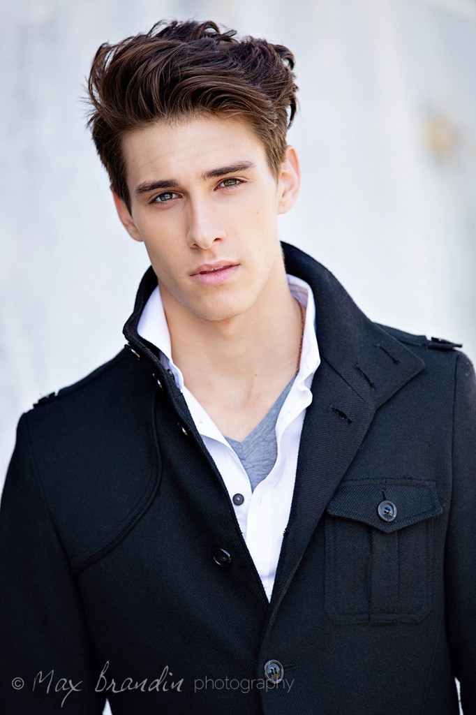 Senior Portrait Photographer Los Angeles & Ventura County